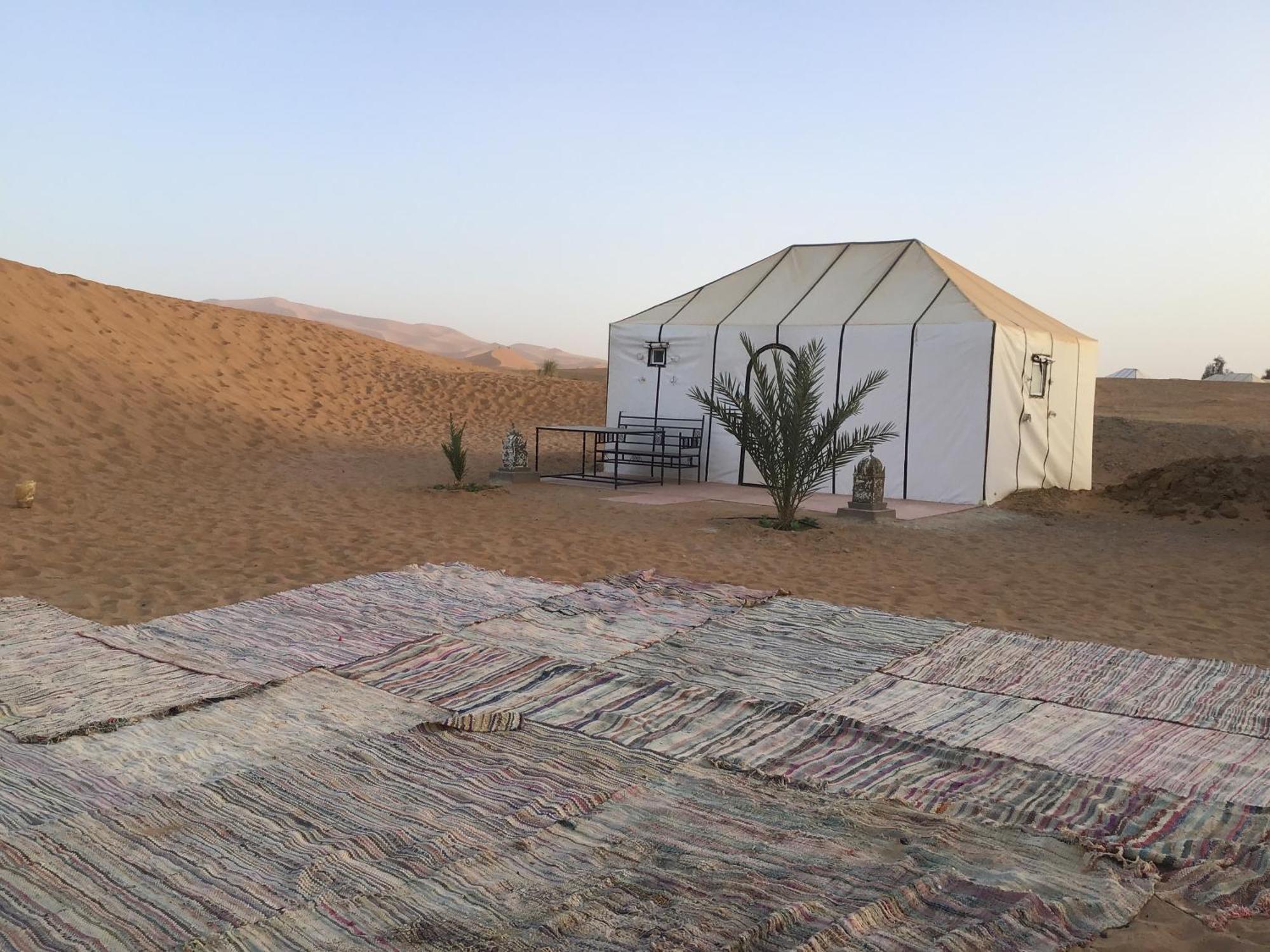 Готель Dune Merzouga Camp Екстер'єр фото