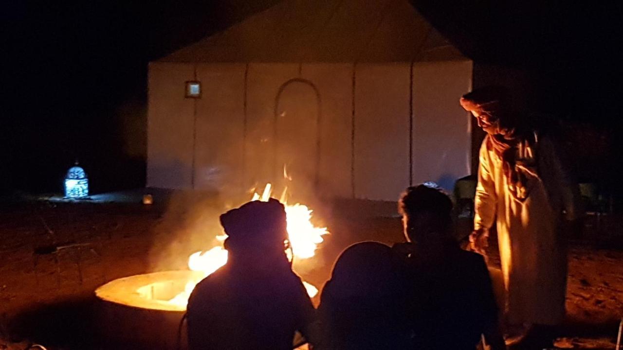 Готель Dune Merzouga Camp Екстер'єр фото